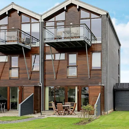 4 Person In Bogense-by Traum * Bogense