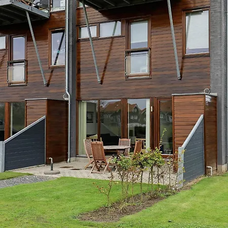 4 Person In Bogense-by Traum *